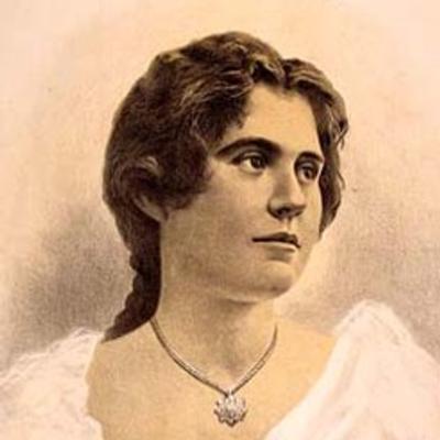 Photograph of Amy Castles