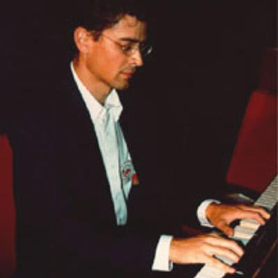 Photograph of Todd Sidney