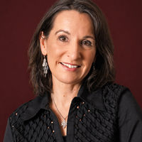 Photograph of Zoe Knighton